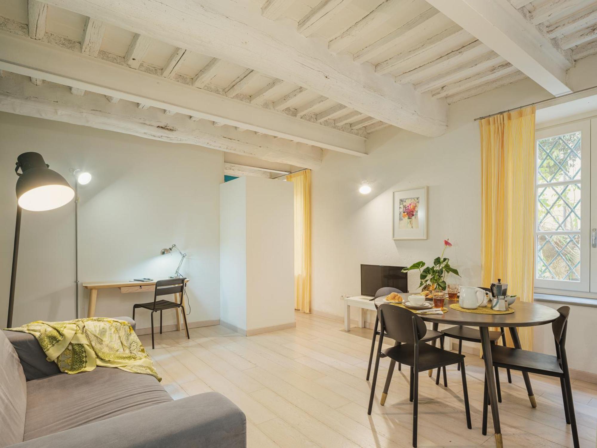 Residenza Degli Artisti Apartments لوكا المظهر الخارجي الصورة