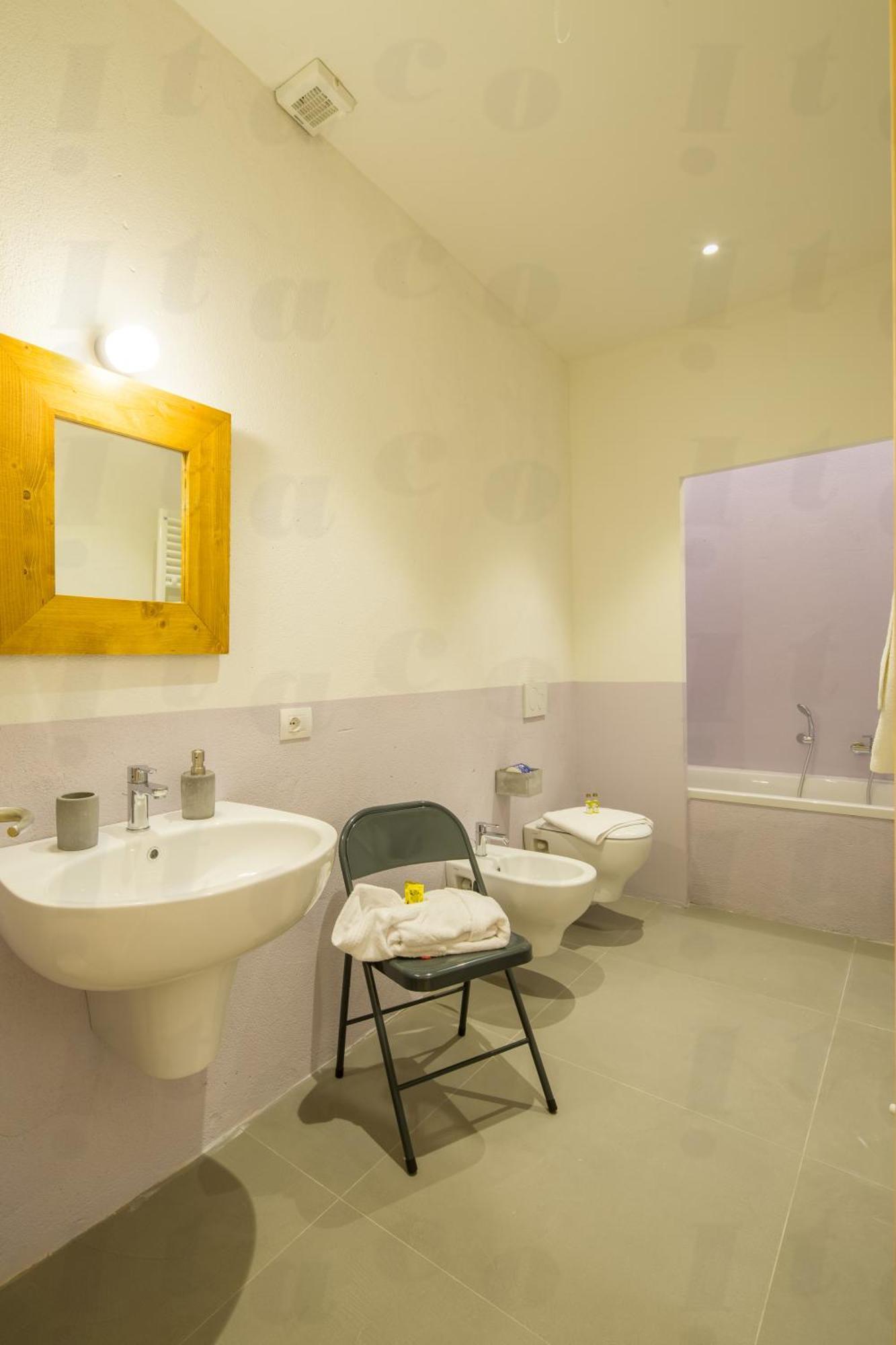 Residenza Degli Artisti Apartments لوكا المظهر الخارجي الصورة